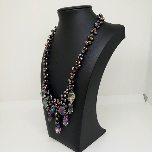 STUNNING!! Multicolor/Peacock Cascade Necklace - Picture 5 of 11